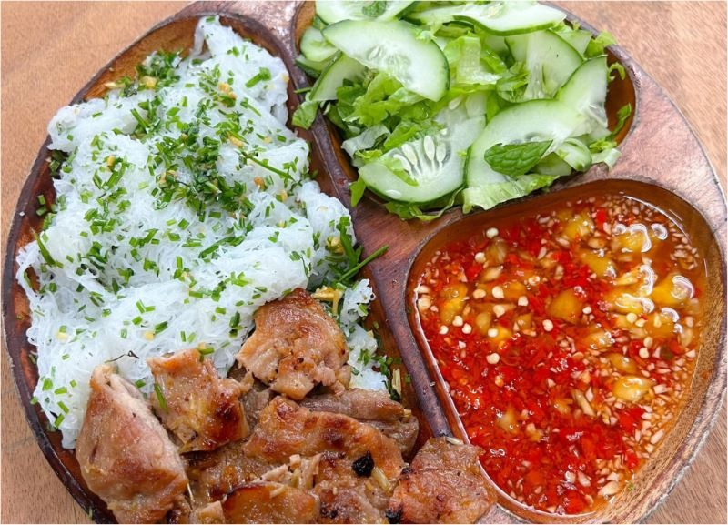 Cách Làm Bánh Hỏi Thịt Nướng Thơm Ngon, Chuẩn Vị 1 Bánh hỏi thịt nướng