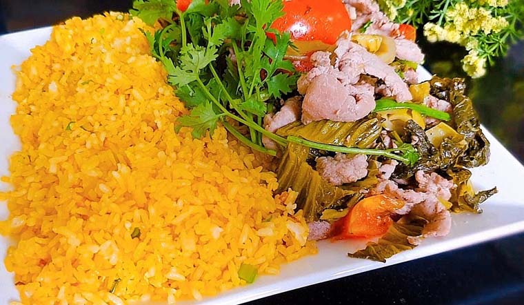 Cách Làm Cơm Rang Dưa Bò Thơm Ngon, Đậm Đà 1 Cơm rang dưa bò